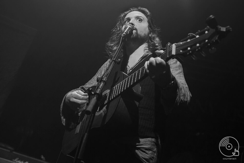 Will Varley supporting Frank Turner at the O2 Academy in Birmingham